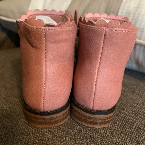 Cat & Jack Baby Toddler Girls Size  7 Boots - Picture 5 of 10